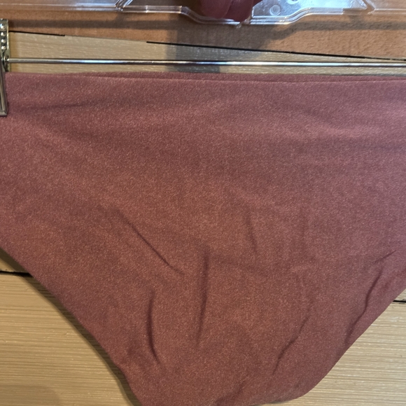 BECCA Bikini Set Top M/Bottom S - Picture 5 of 7